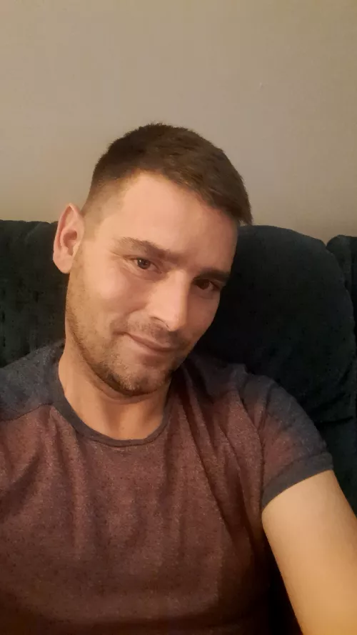 fresh hair cut, time to attract all those hot sexy guys