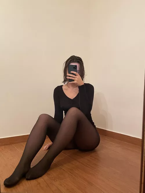 Friday night at home alone 🌚