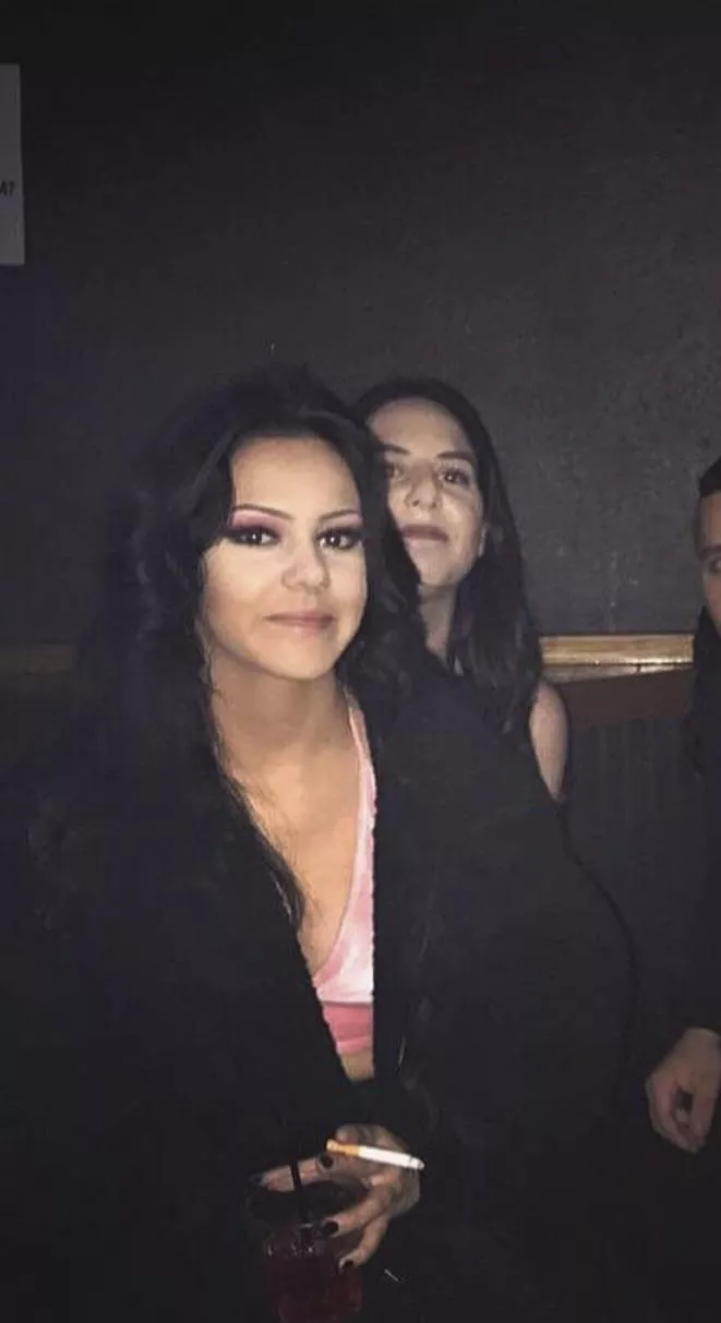 Girlfriend admitted she started smoking and I secretly love it