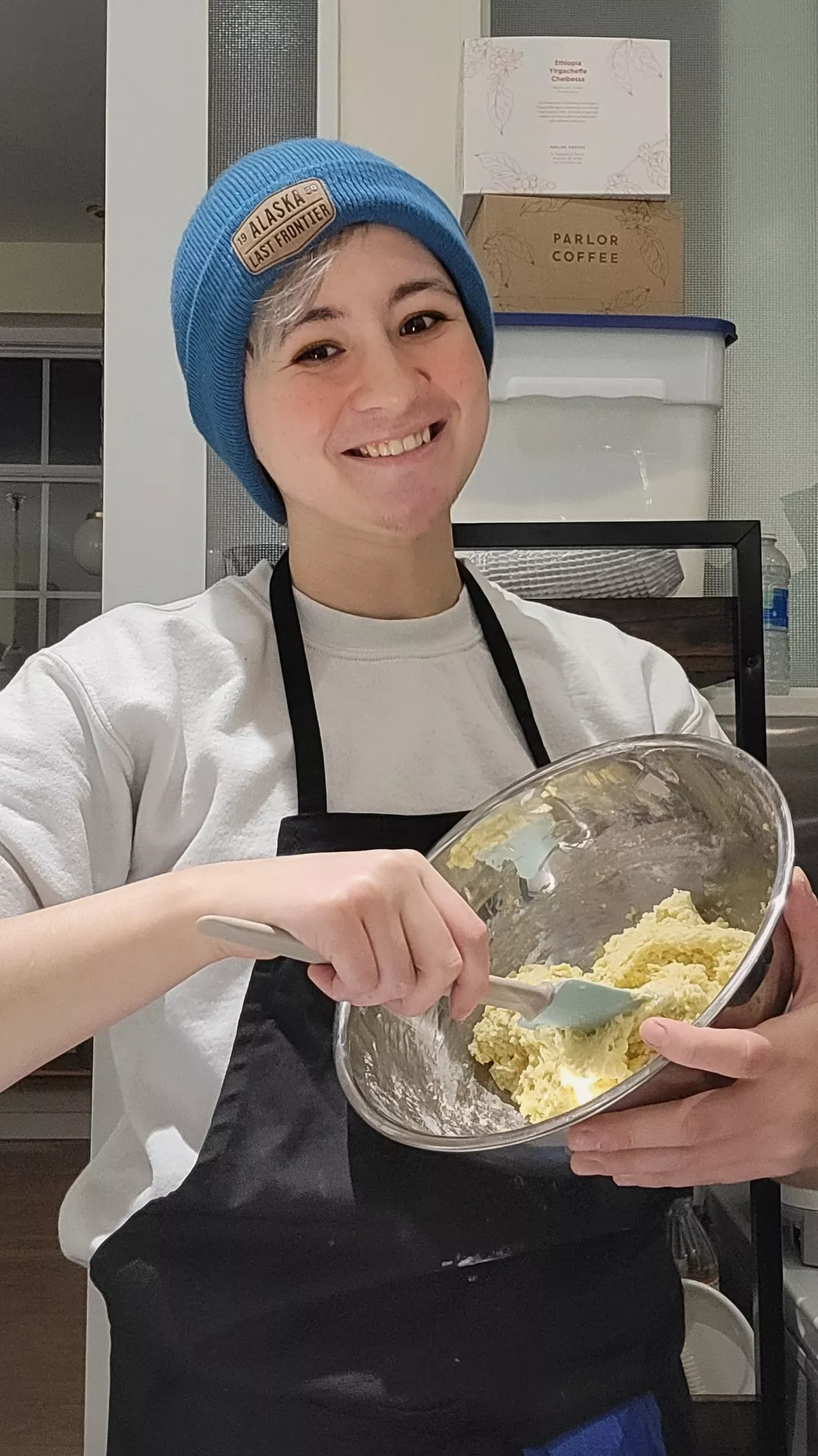 Good morning! I'm making some muffins for you~