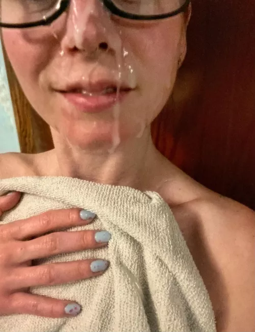 Happy facial Friday! 💦🤓 (f) OC