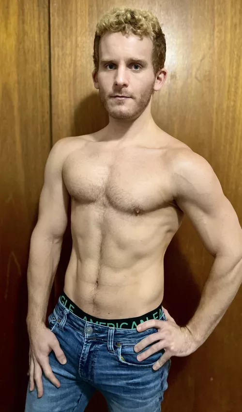 Happy Saturday boys, hope you make the best of it 😃