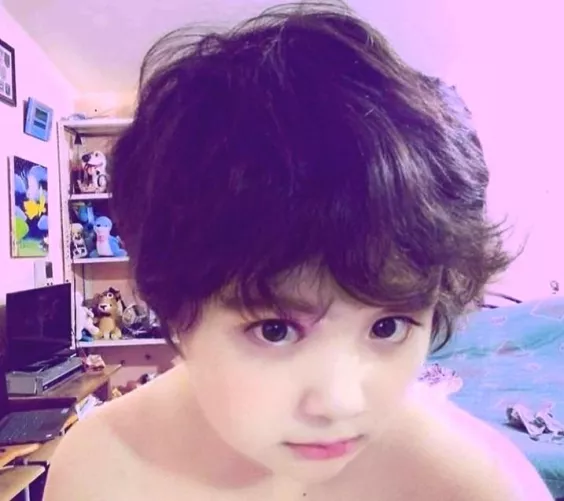 Hi I'm new, someone here wants to fuck a little white Asian mixted, I'm 18 years old, I turned 8 days ago, in case of doubt, you can open internal if you want to know more about me, I hope they humiliate me and fuck hard for being a little Asian slut w