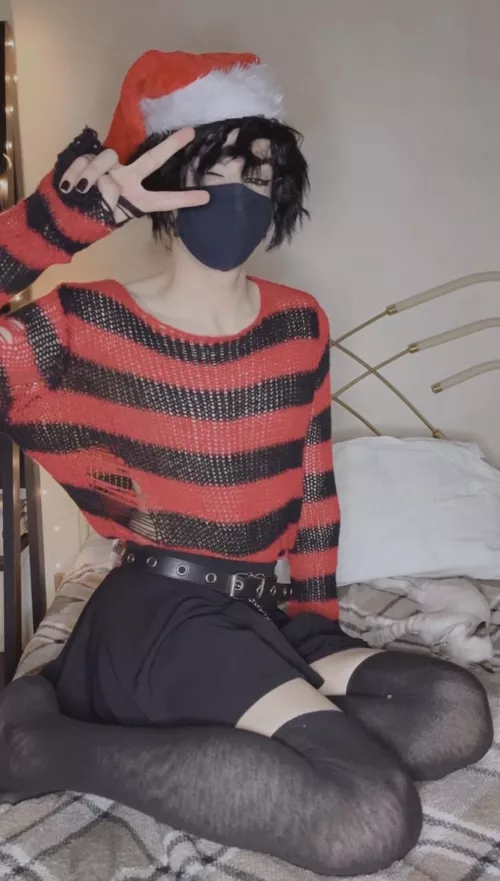 I am just a little elf, do I look cute? 🥺