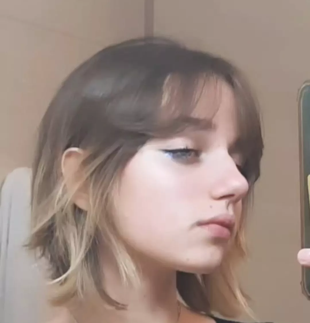 i got a new haircut yippieee<3<3