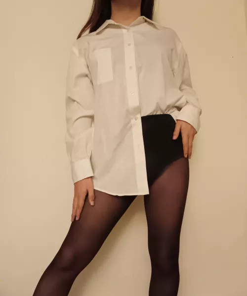 I love coming from work and striping down🖤