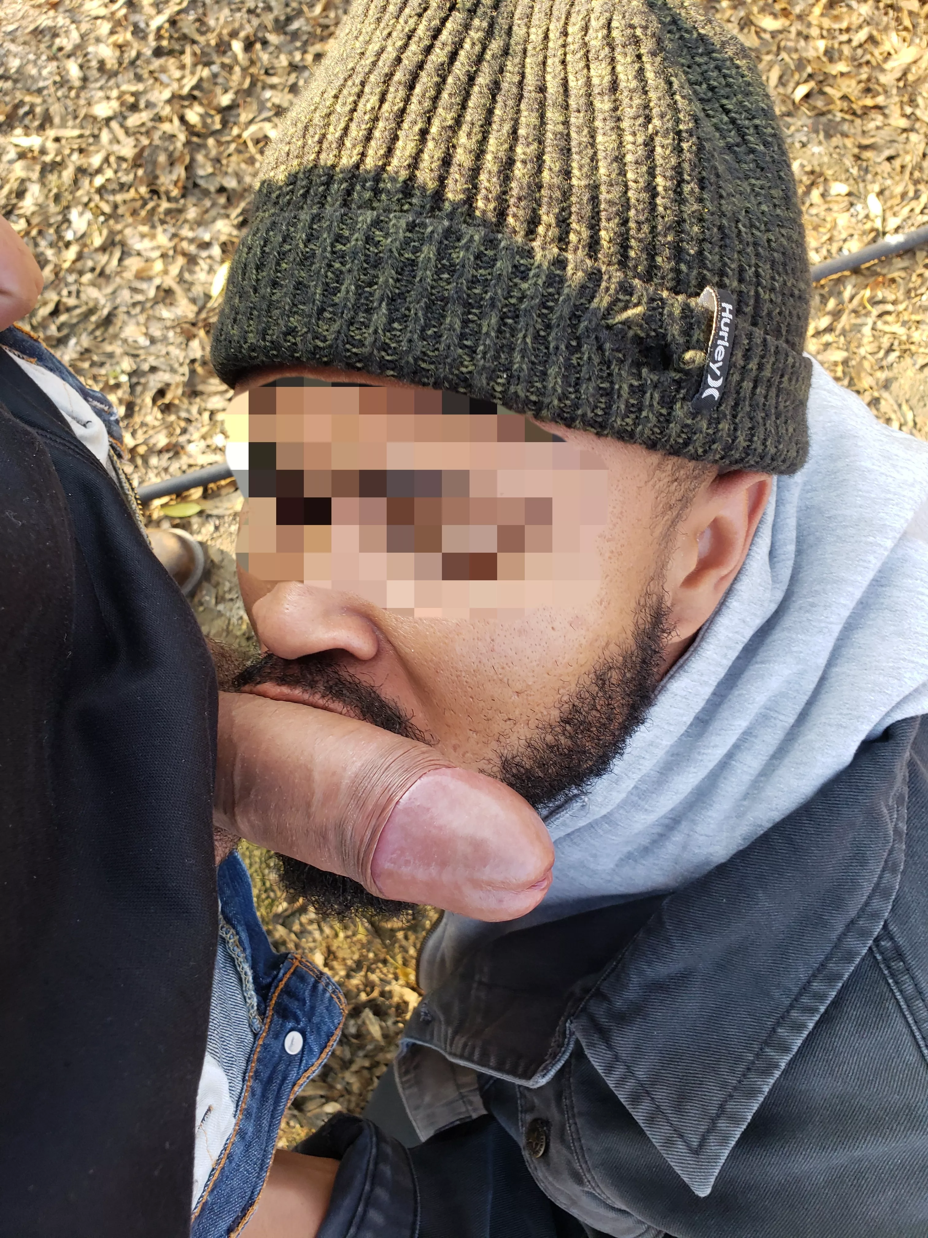 I love sucking dick in the woods 👅