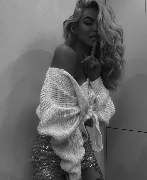 I wanna be your virtual gf.