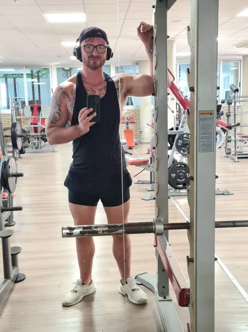 I wish muscles came as fast as I do 😂😂