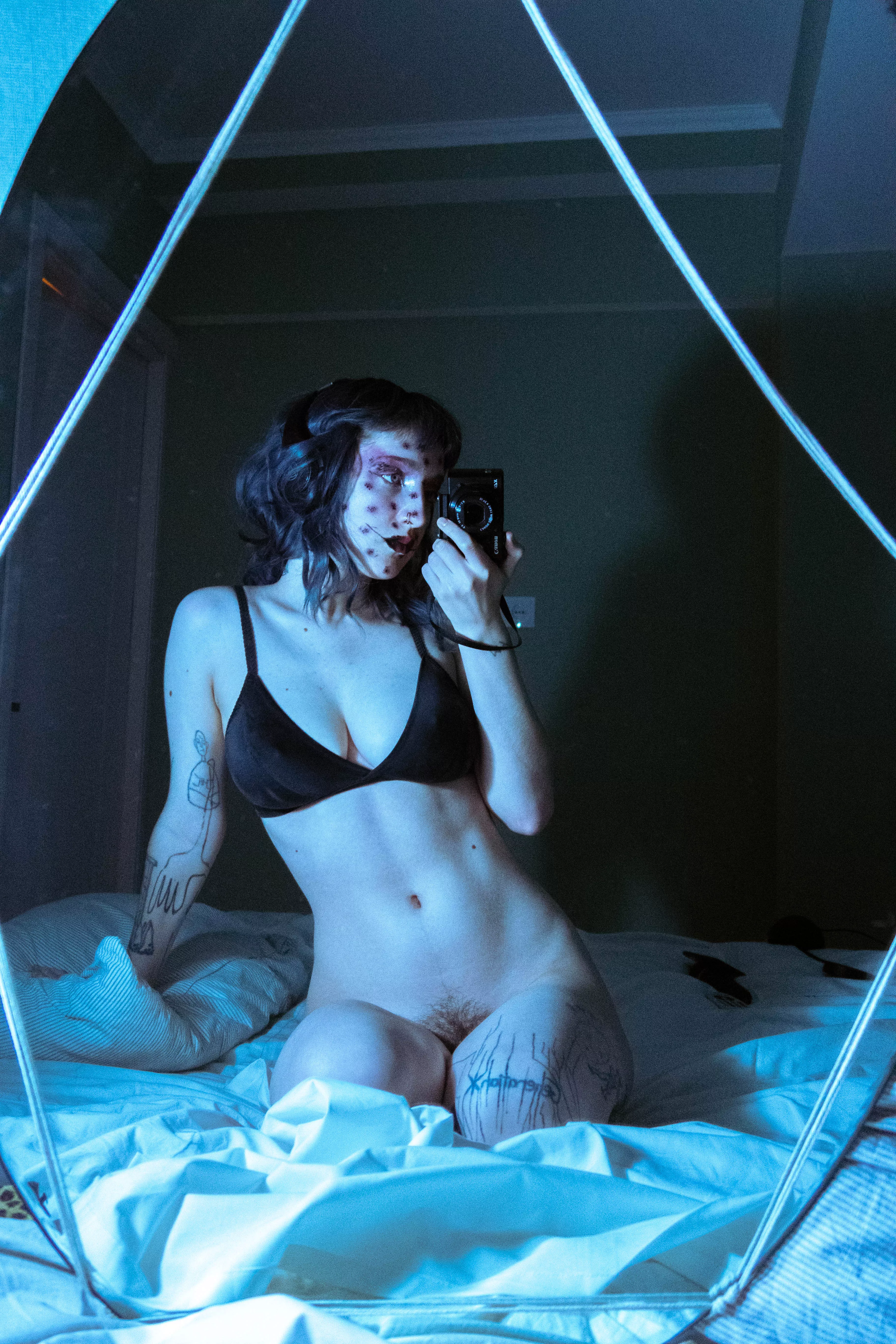 I'll massage your cock if you massage my tits ?