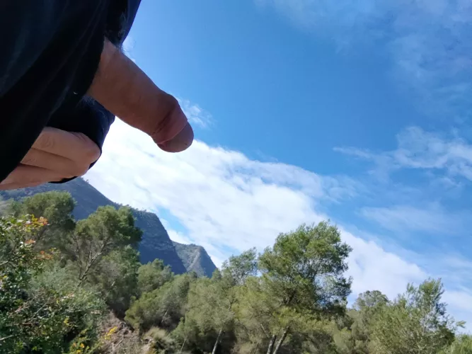 im in the mountain naked anyone got dares for me? 🔥