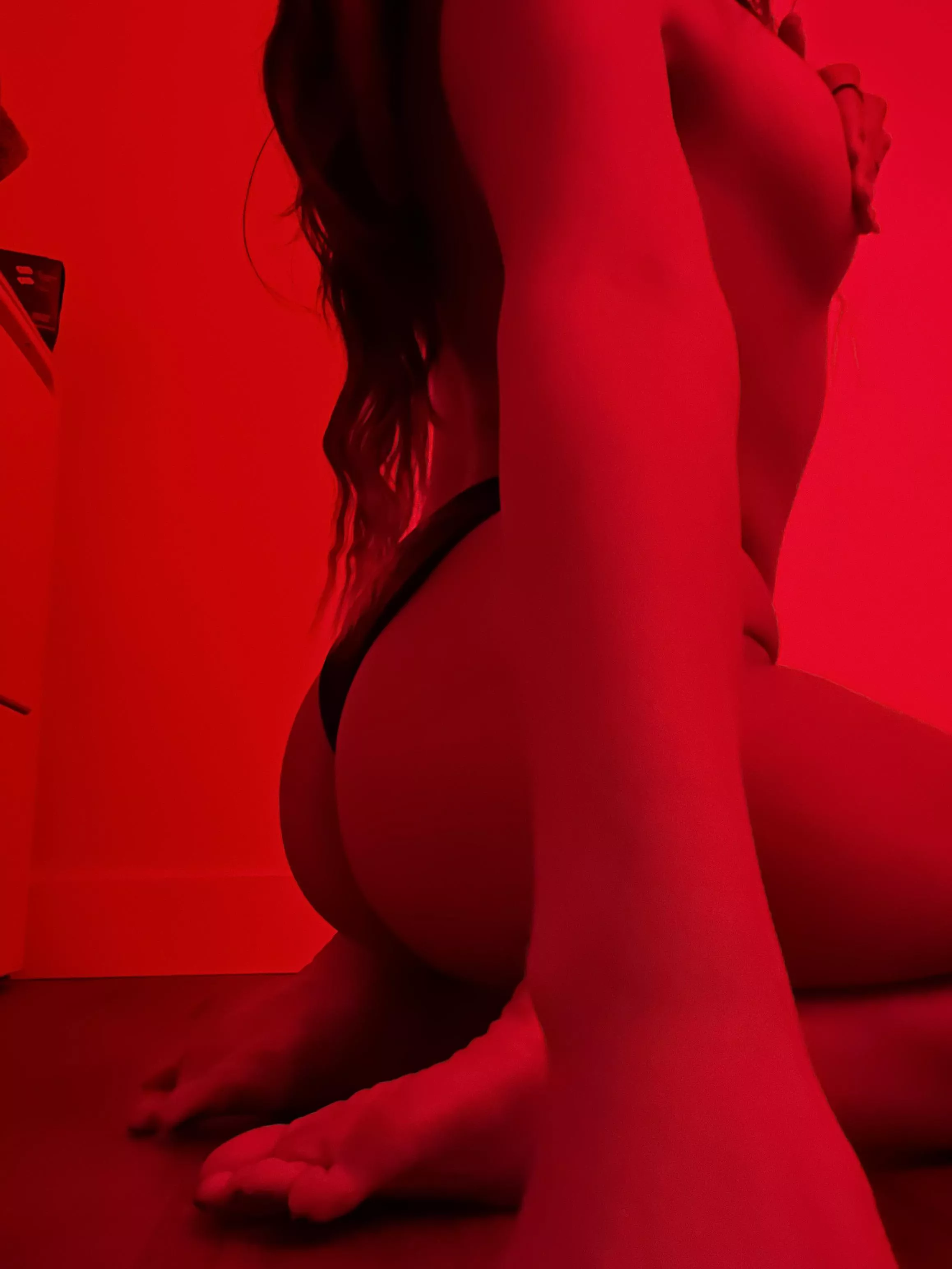 Just a spoiled smooth TS baby doll looking to service a alpha godly pits 👅💦🤤(DMs open)