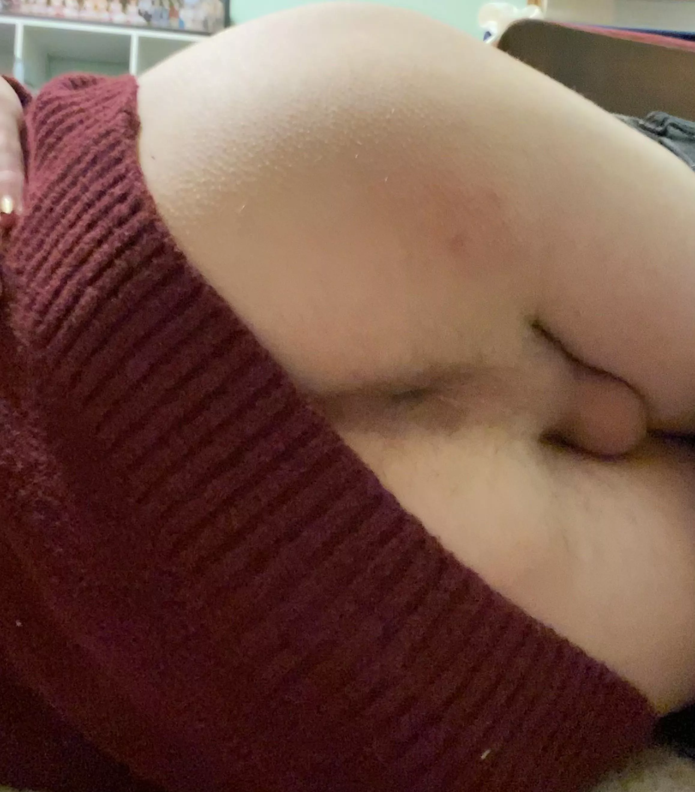 Kinda like how this sweater hugs my ass, what do you think?