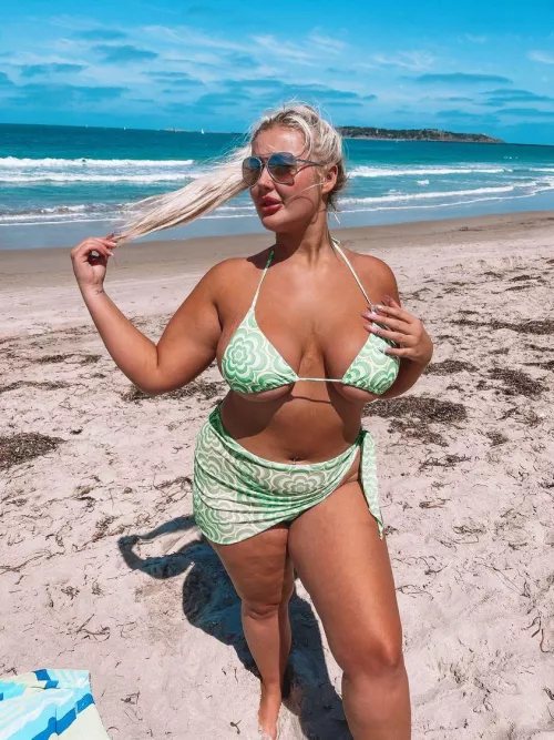 Lets go for a swim💦