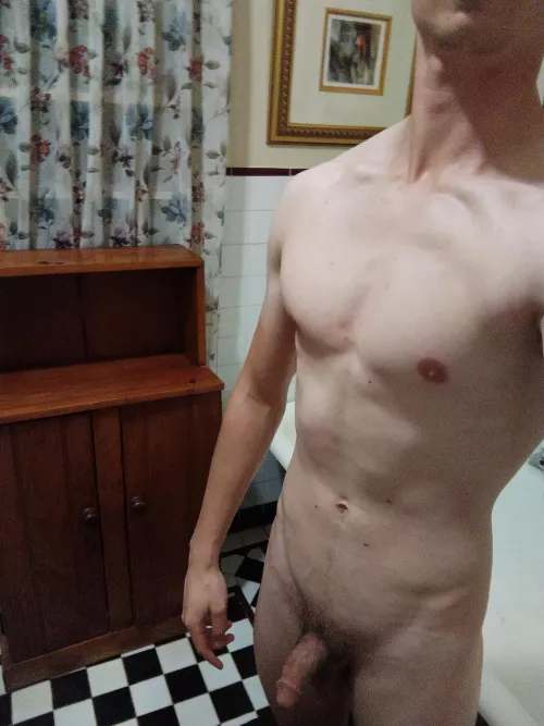 [M] 25, 186cm/6.1ft, 70kg/154lbs