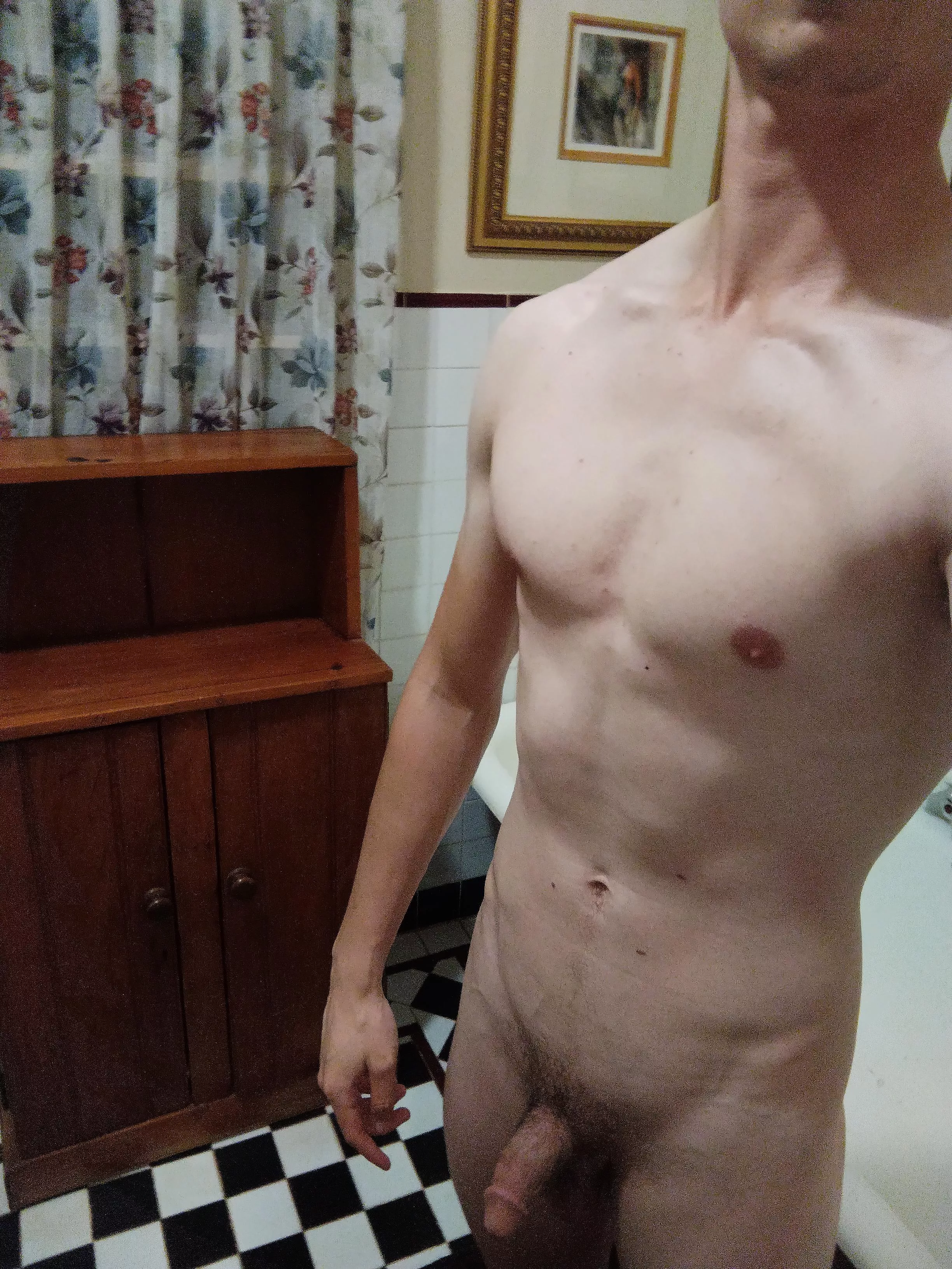 [M] 25, 186cm/6.1ft, 70kg/154lbs