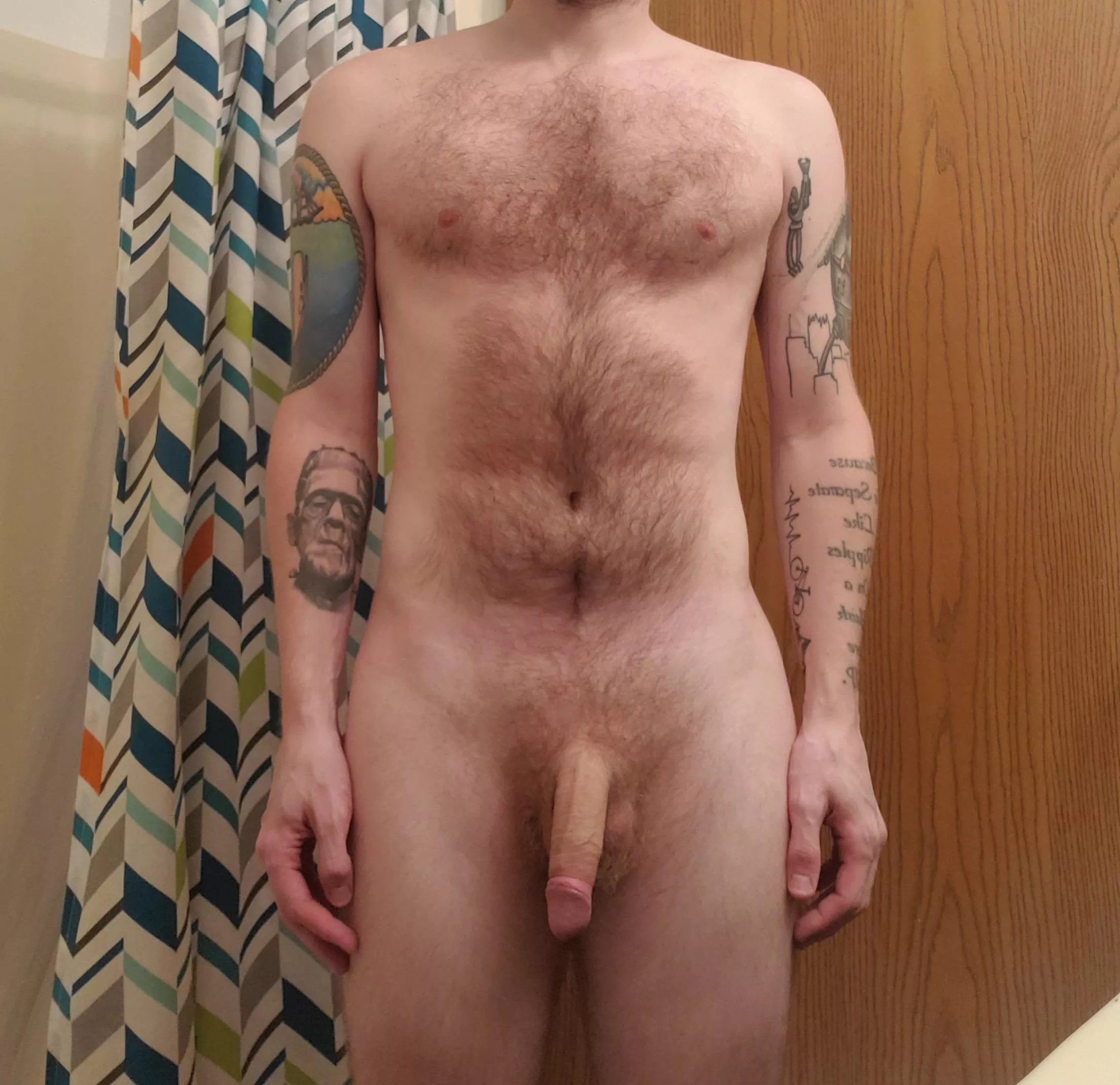 [M] 32, 130, 5'7