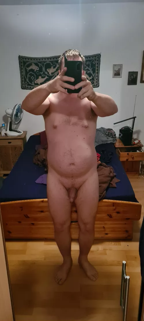 m 44 185cm 97kg. a bit fat or