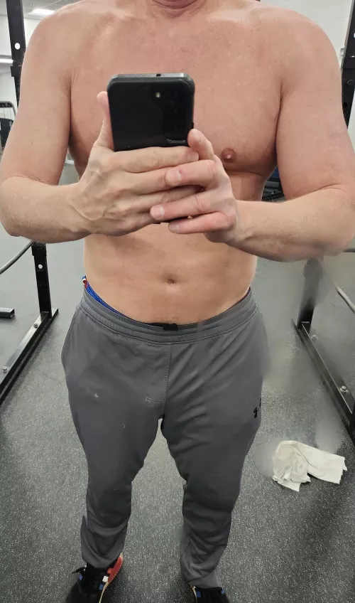 (M)57 year old male. Do you like what you see.