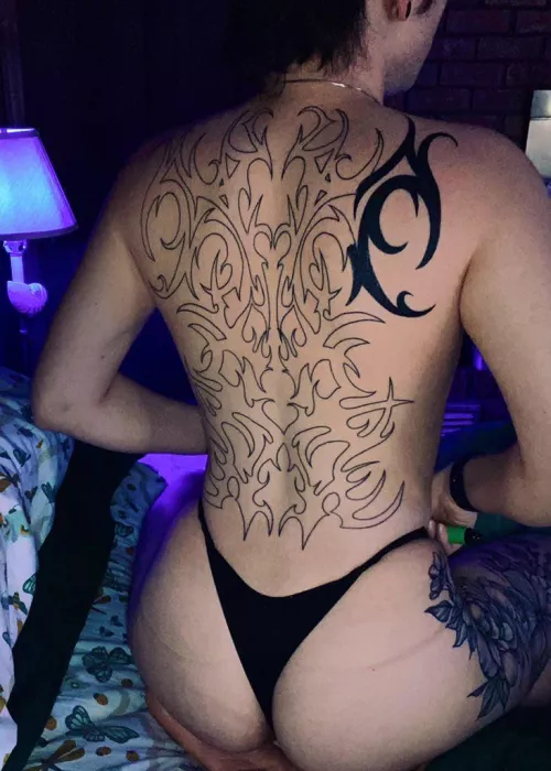 New Tattoo 🖊💜🍑 (OC)