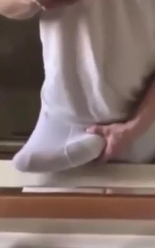 No wonder my mates call me horse (m)