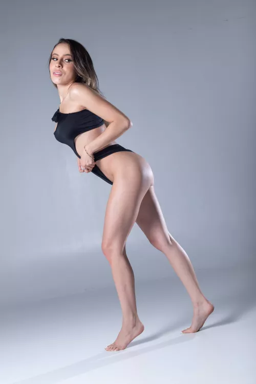 Pretty and smooth legs