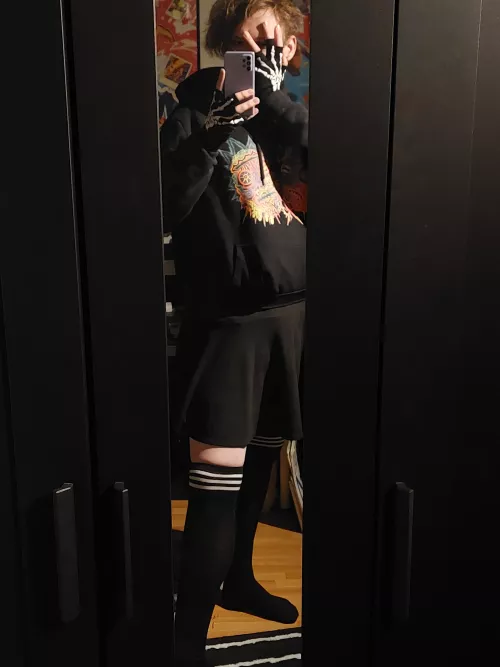 shoutout to this lovely community welcoming me with open arms <3