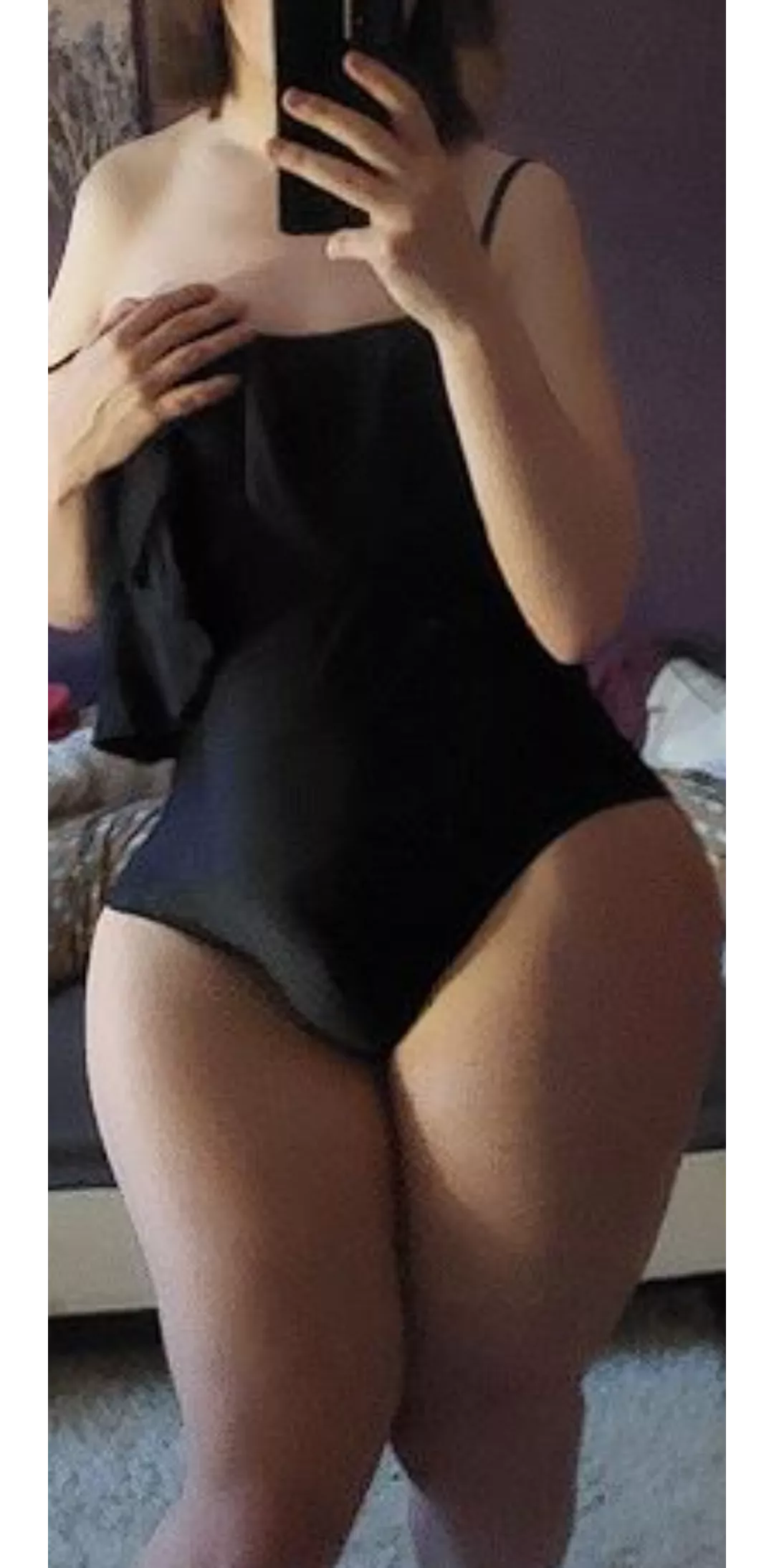 So rude to stare at Mommy's thicc body 💕💕❤️❤️