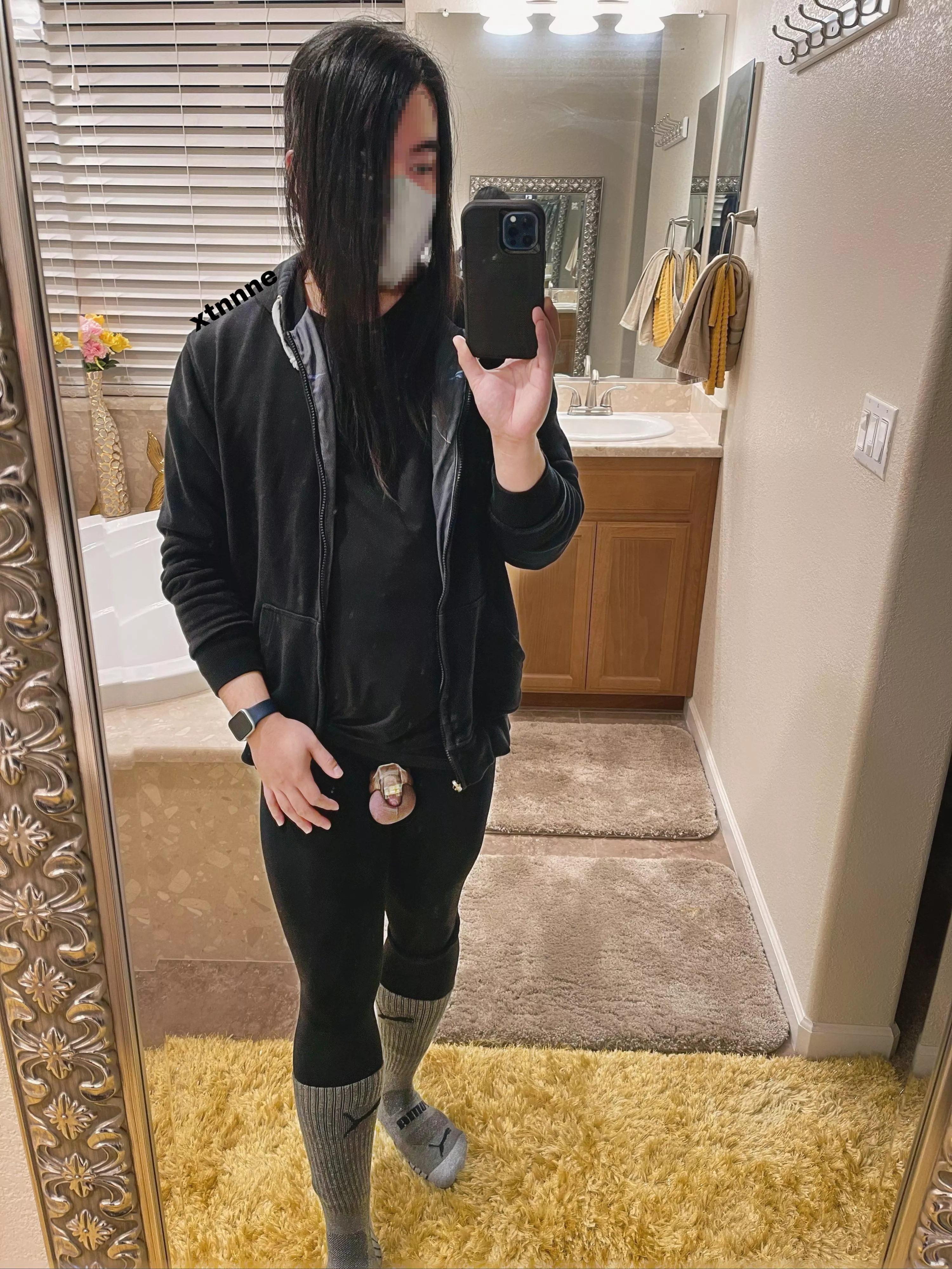 the cage feels so comfortable 🥺