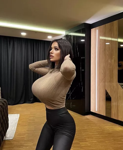 The new haircut is a huge win for her.