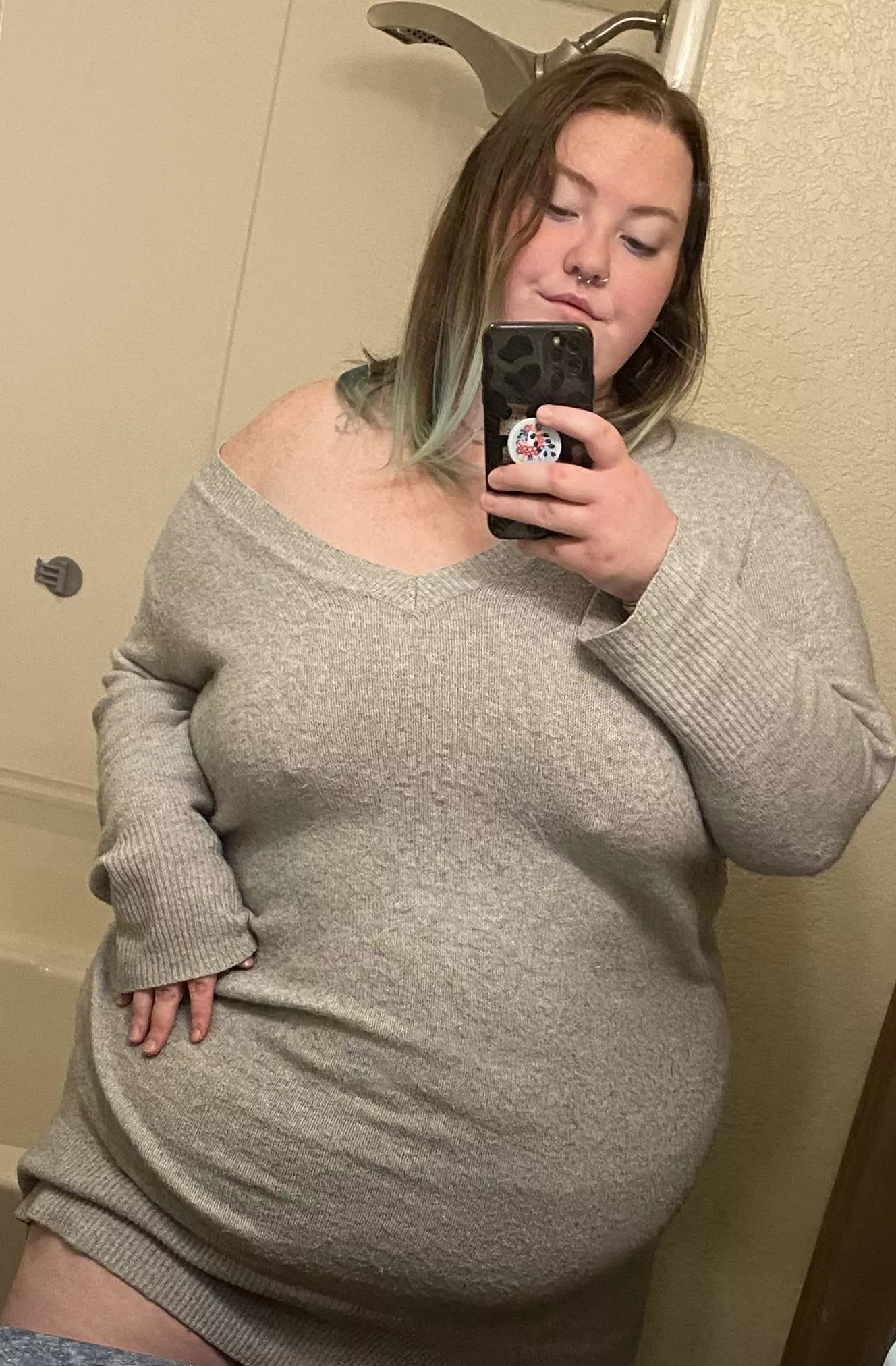 This dress is so cozy 🥰