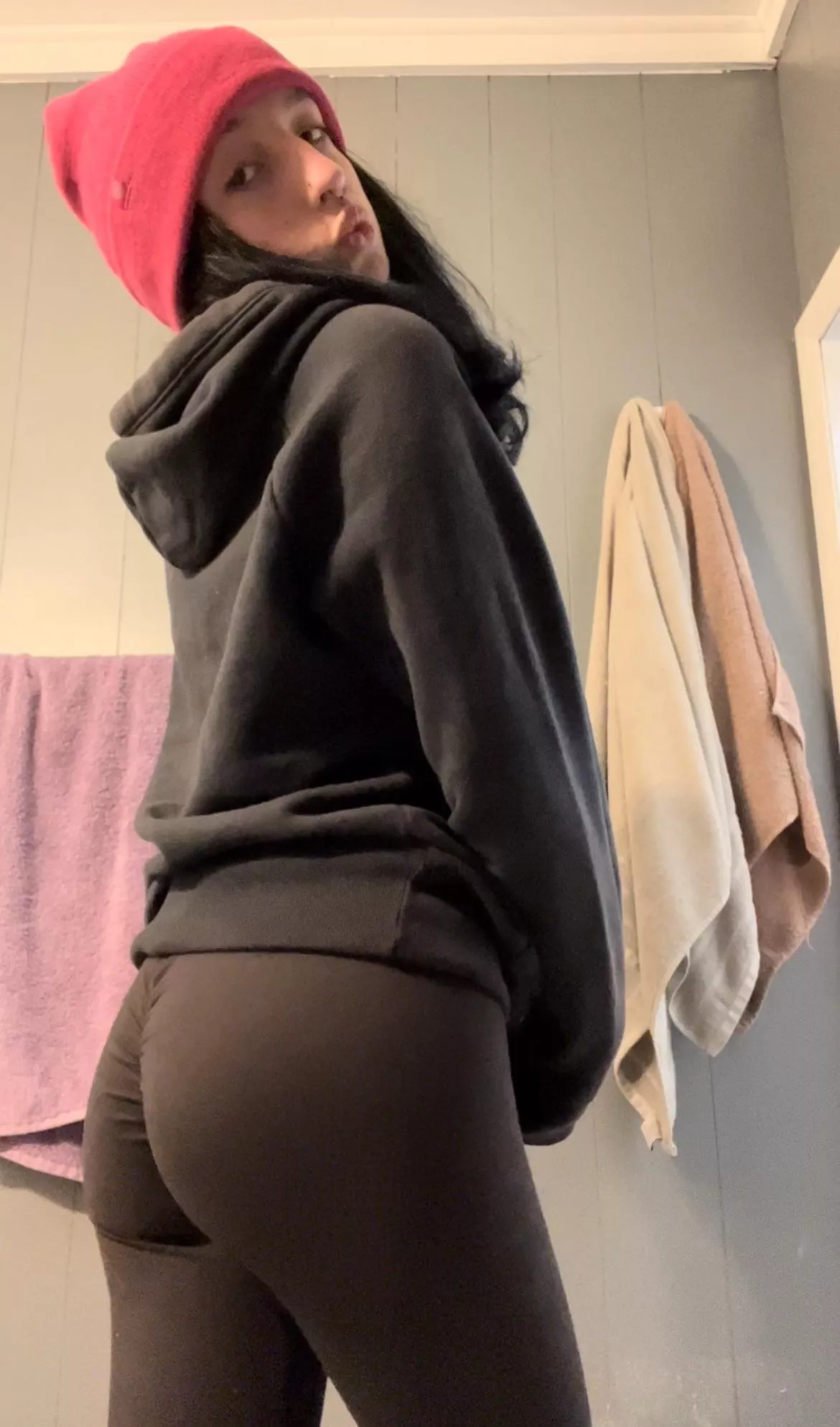 ur fav small booty girl♡