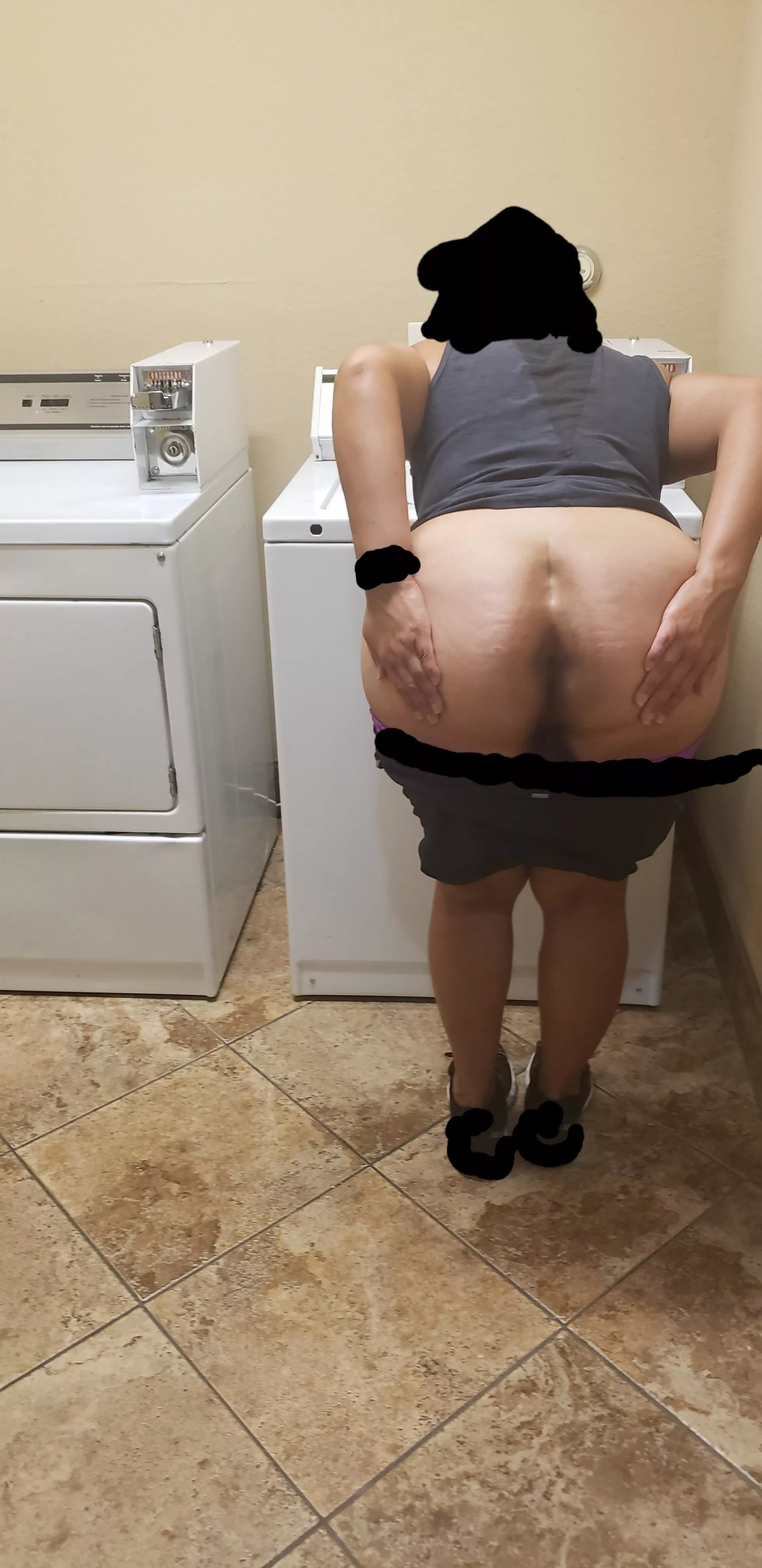 want to fuck in hotel laundry room