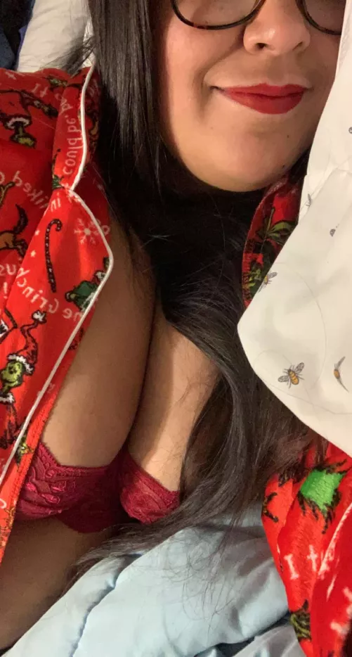 Who wants to cuddle with her?