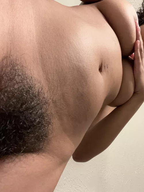 Worship my wild hairy bush 🌸