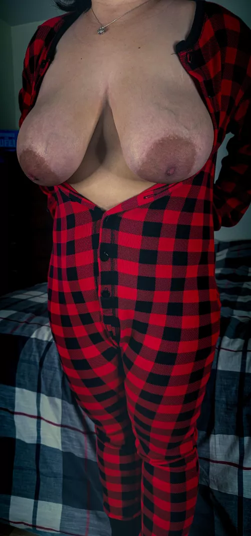 Would I be able to keep this on if you walked in?