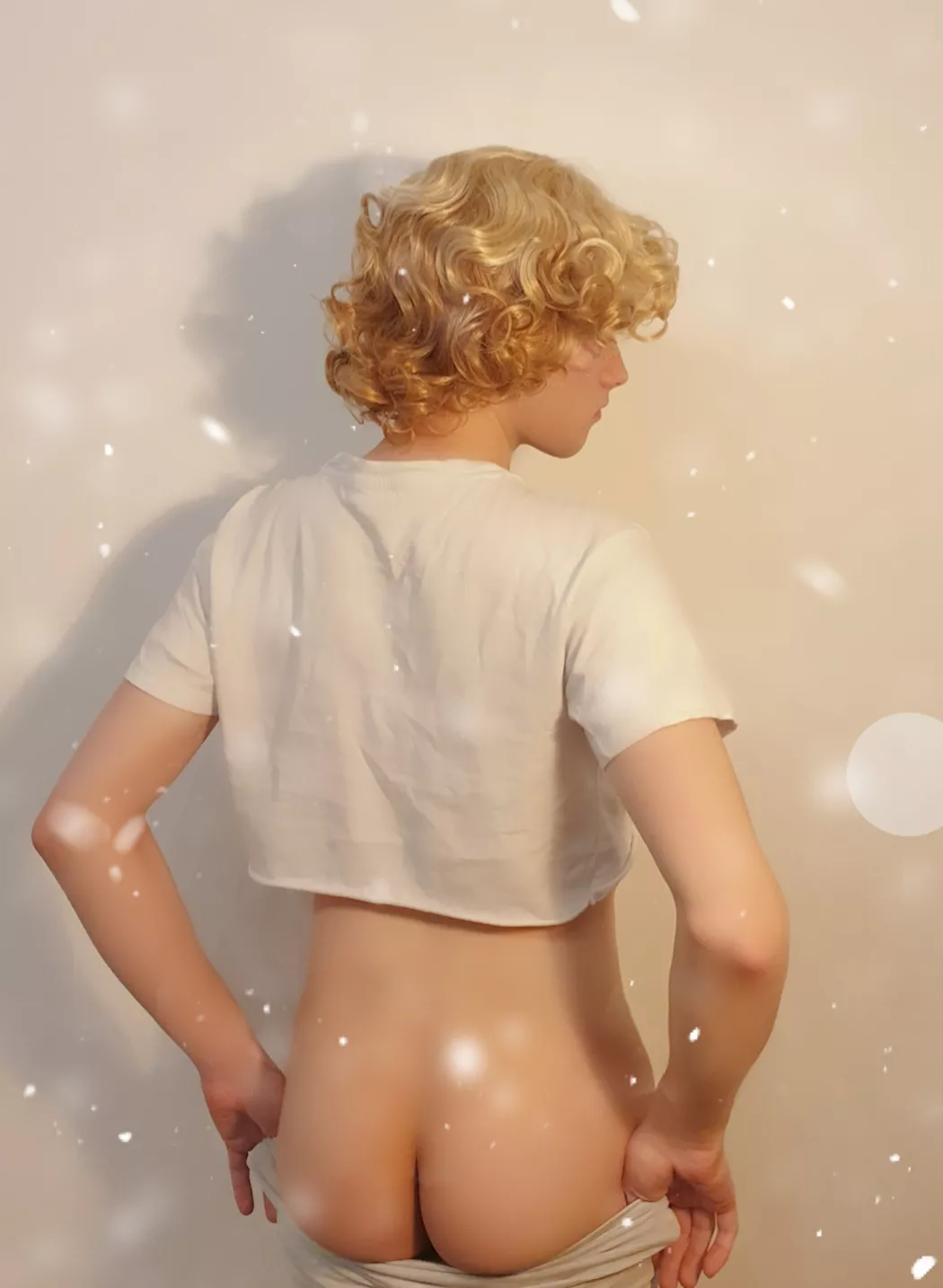 19 | I'm unwrapping your present already 😏