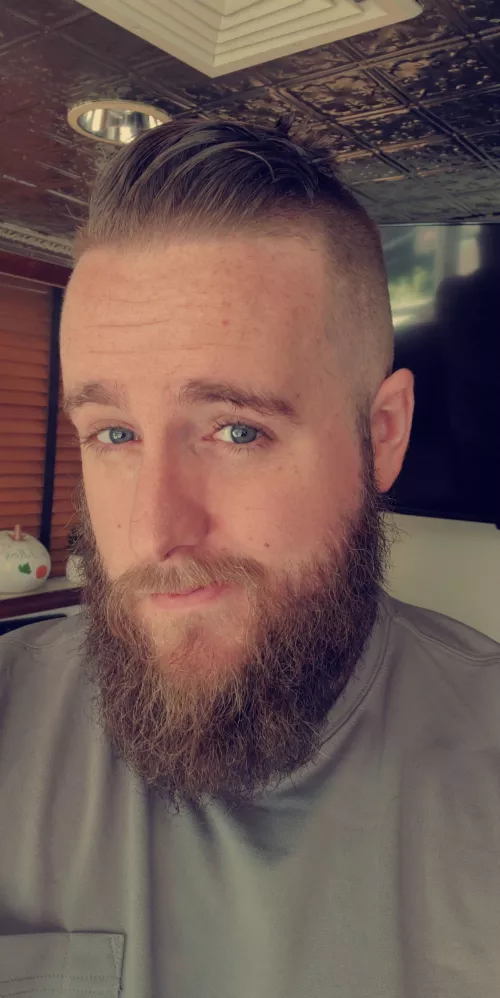 29 m stuck at work. send some entertainment to pass the time. send face and asl In snap. twinks+++ Brandons202223