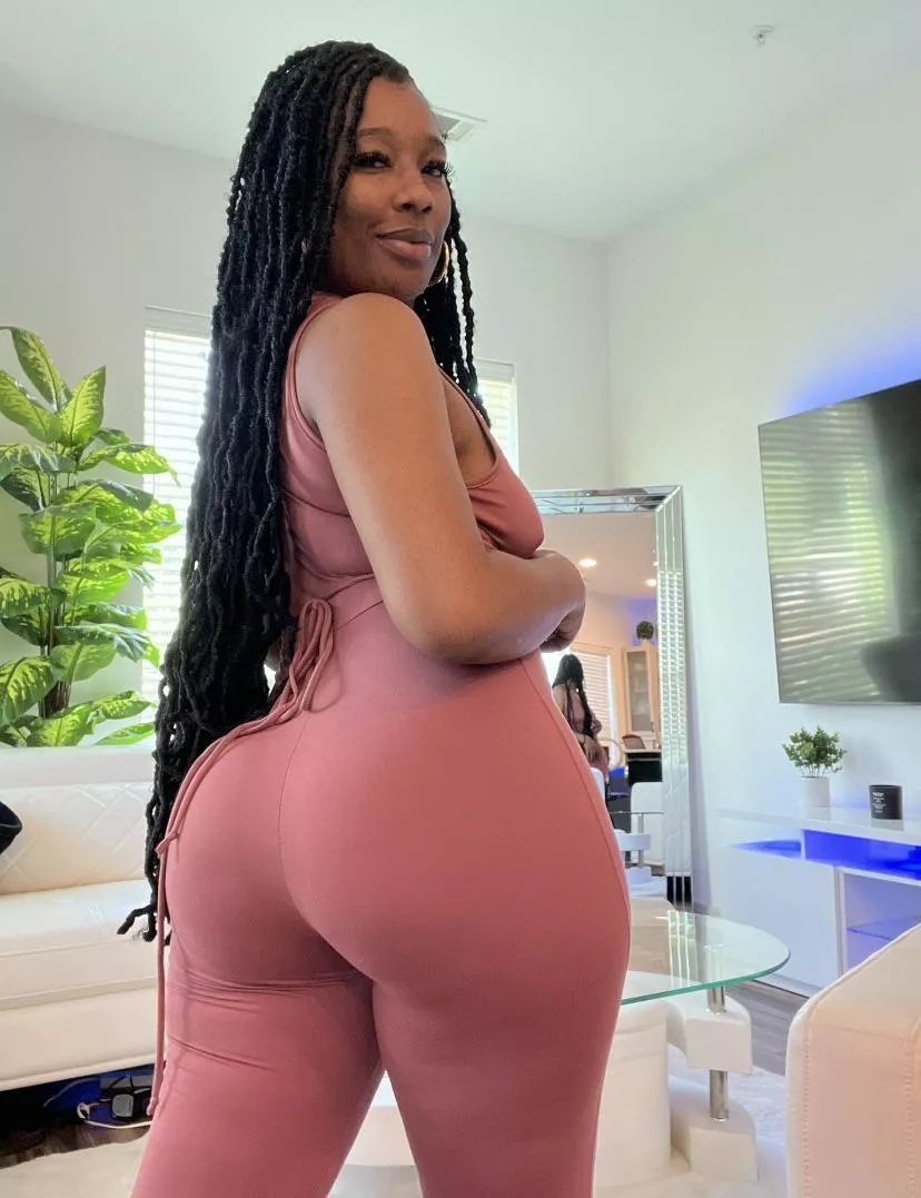 Am I gettin too thick?😫