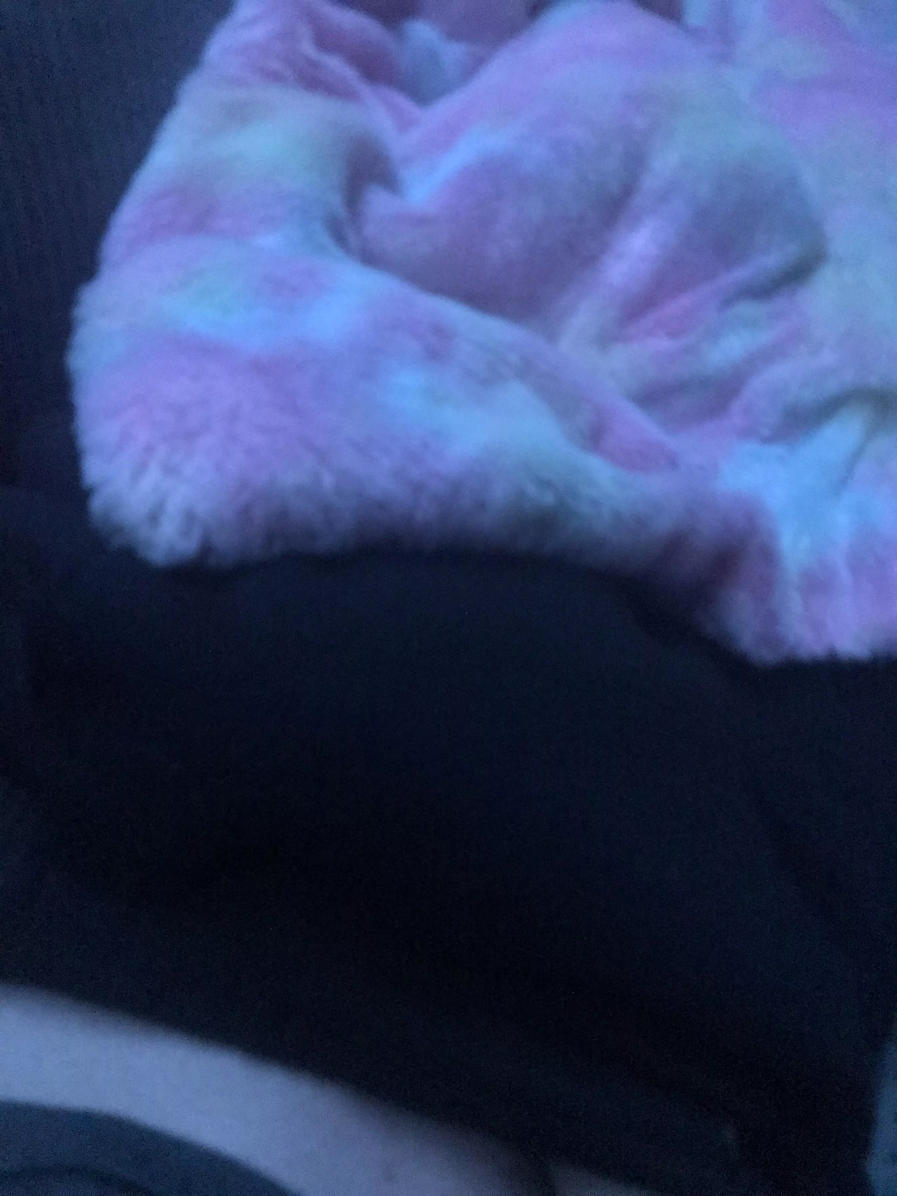 Anyone want to jerk to my milf aunt dm me will show off cock and cum if want Dm