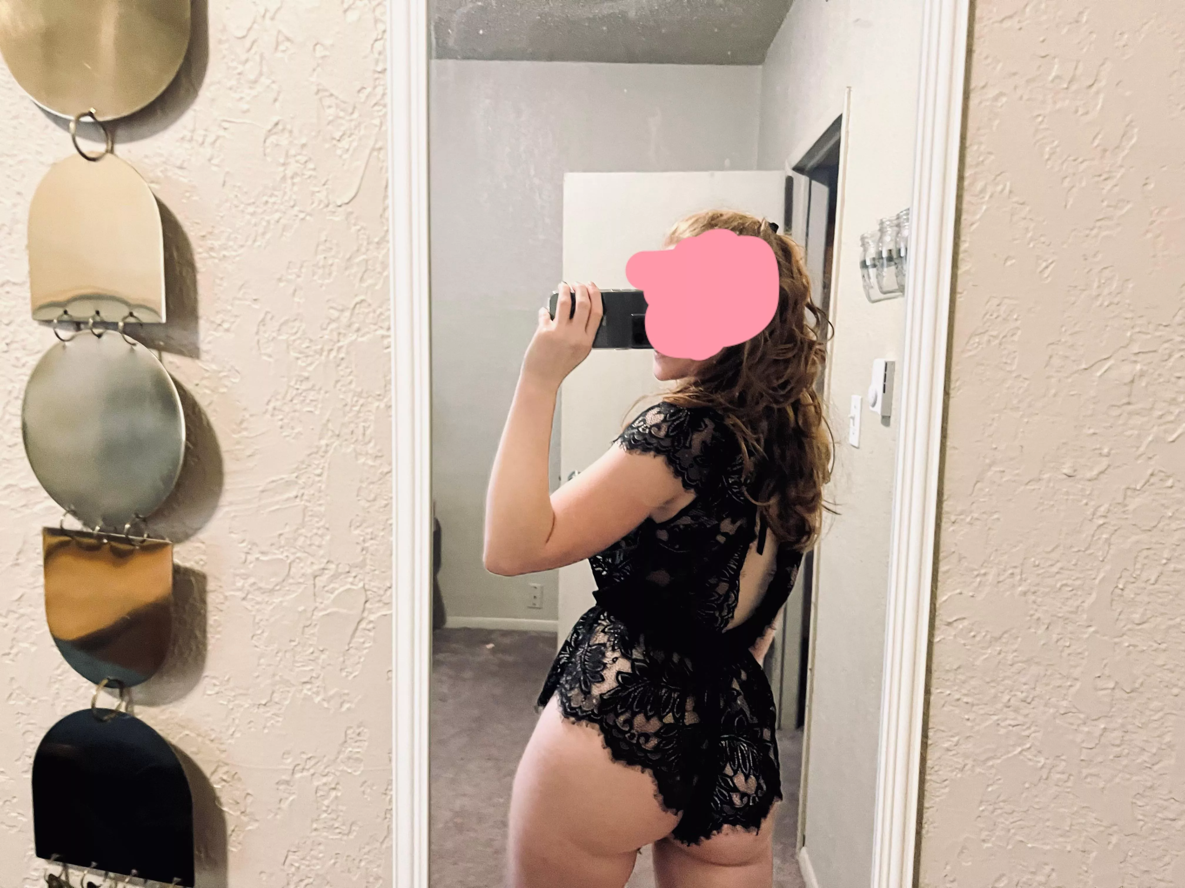 big titties & juicy booty so come and get it ;)