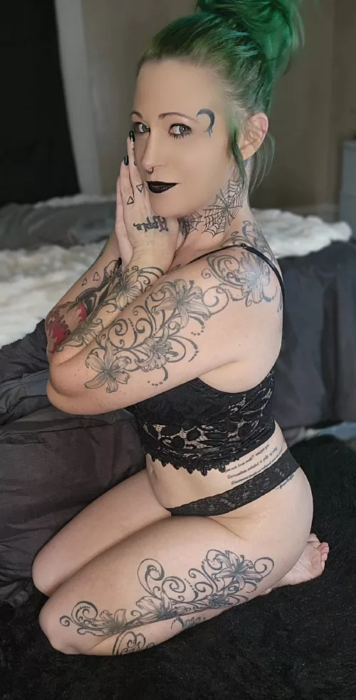 Can I pull off sweet and innocent, even in this outfit?