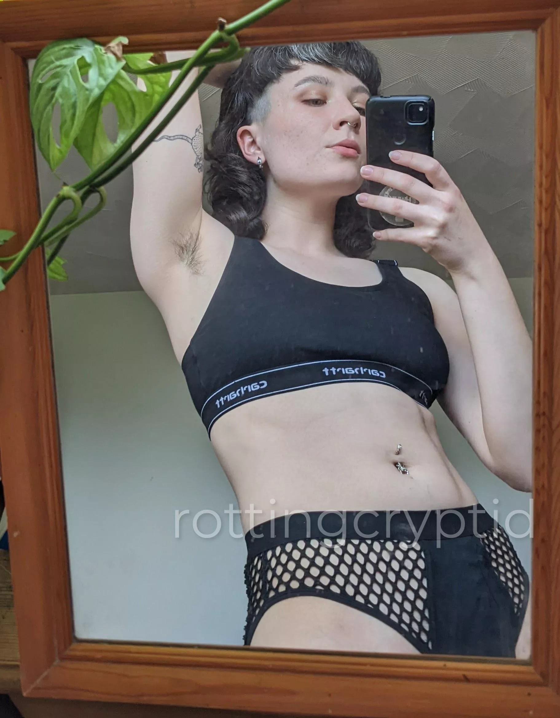 can't go wrong with fishnets