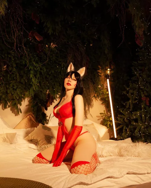 Christmas Ahri cosplay by Sawaka