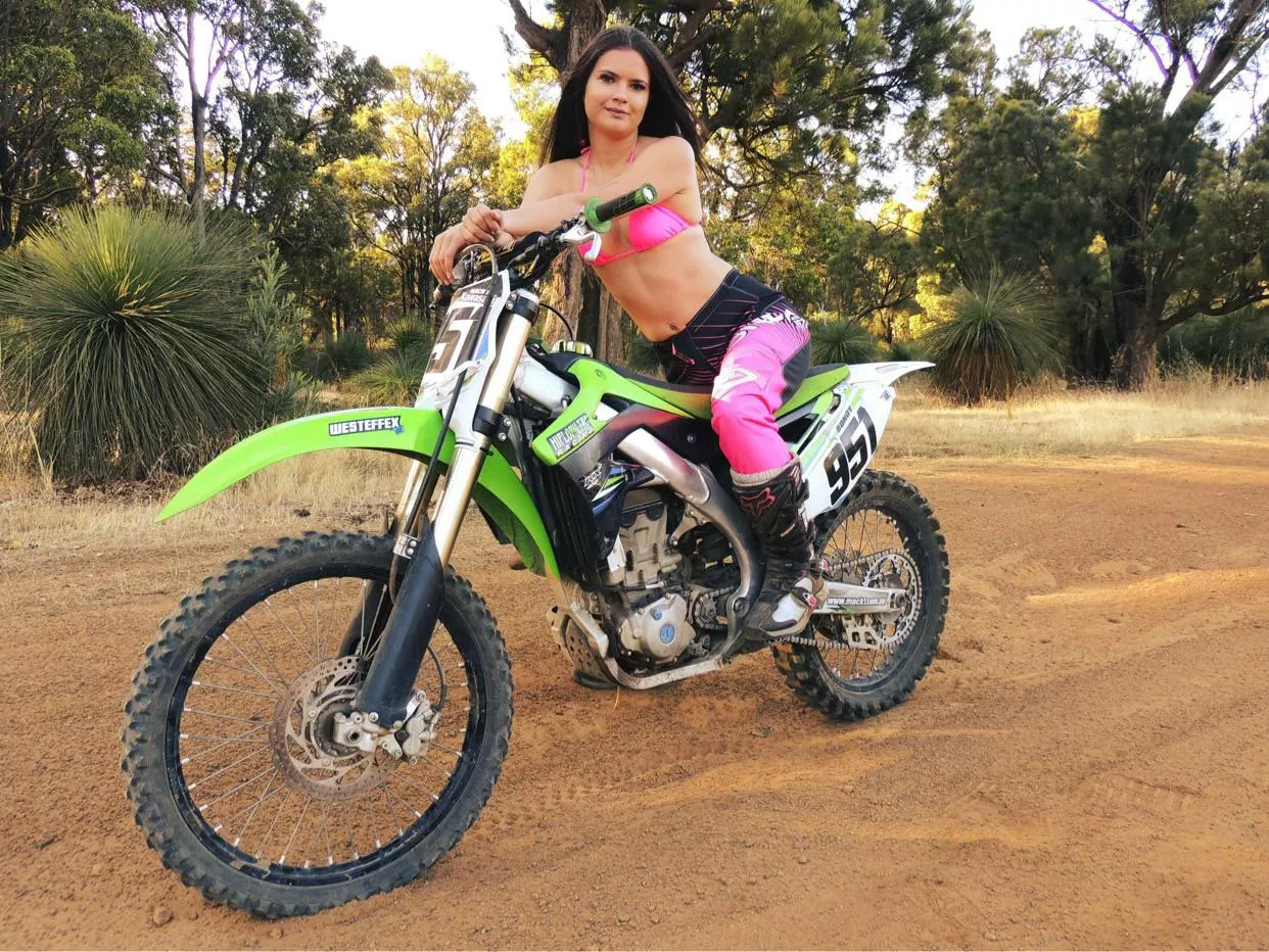 Christmas cum early 😈💦