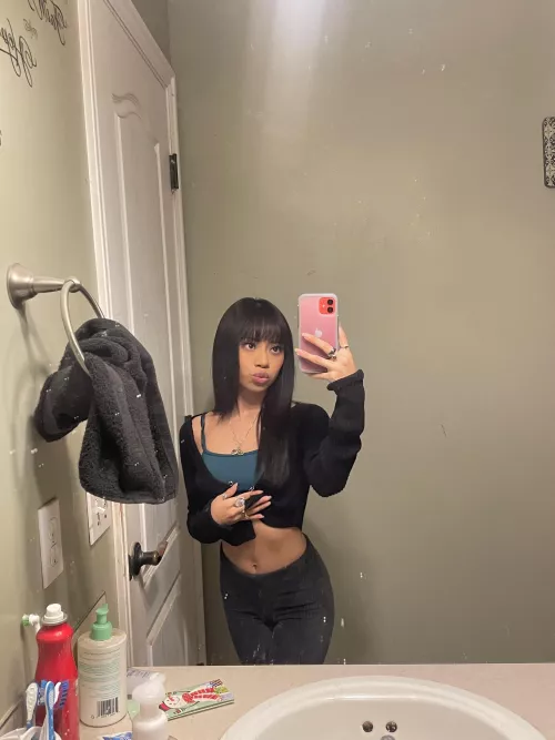 Compliment me and we can play till u cum :,)