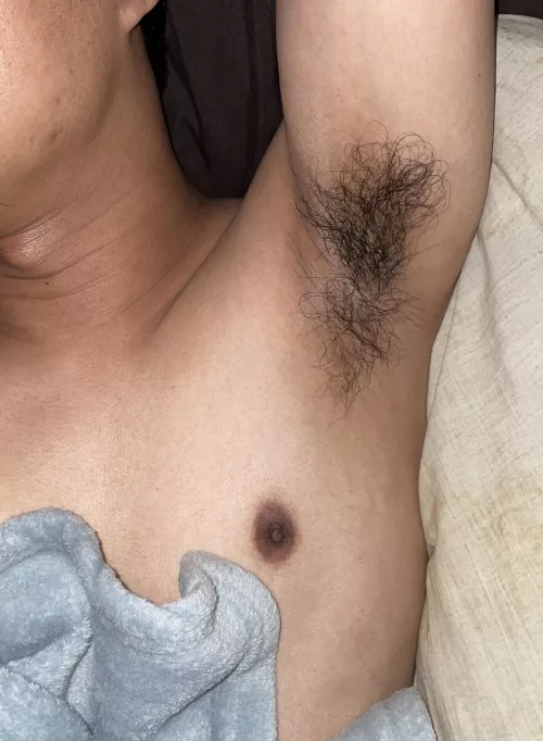 Do u want to wake up to my pits every morning?