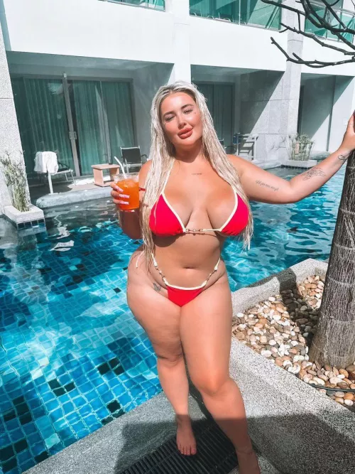 Do you think I’m pretty daddy?🥺