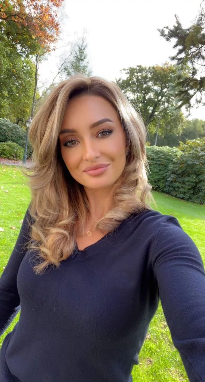 Does my sexy body make you want to get up!