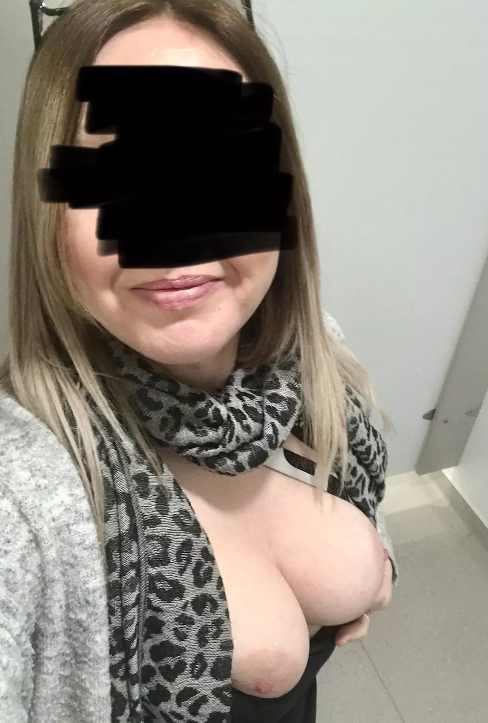 F46 bi mom of two, i want to trade myself behind my husband’s back.